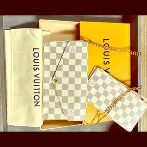 LOUIS VUITTON Damier Azur Pochette Felicie